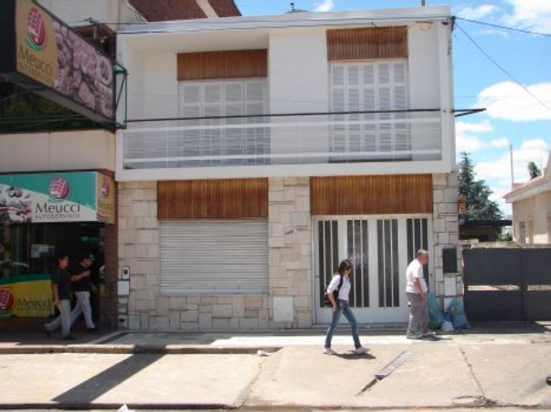 AV. RAMIREZ  2051