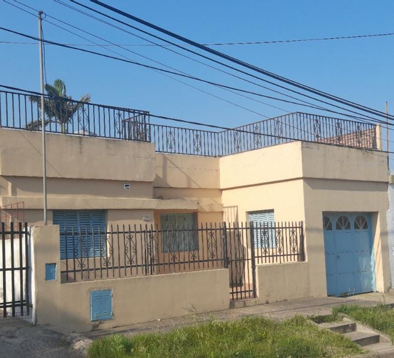 DEAN FUNES 1763