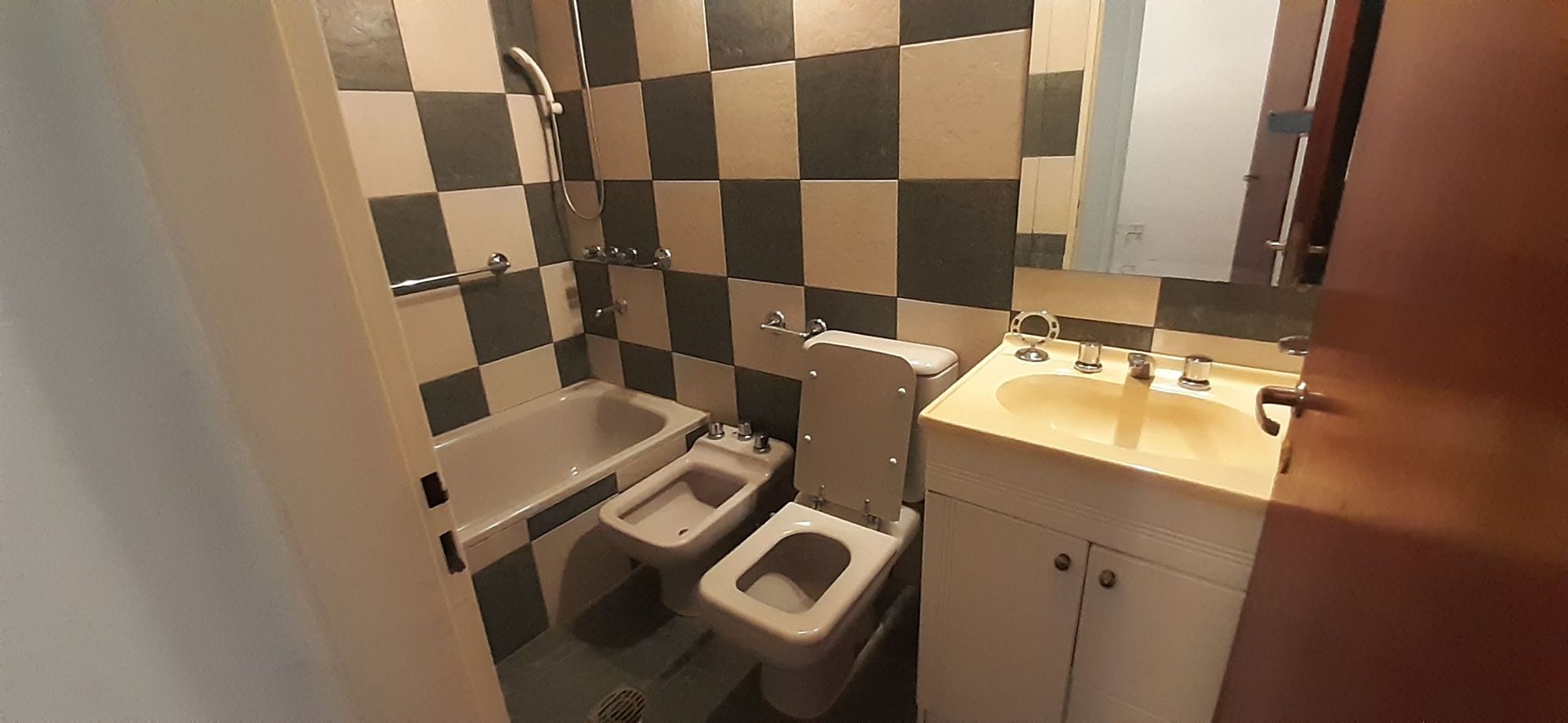 ALVARADO   GRAL. 1445