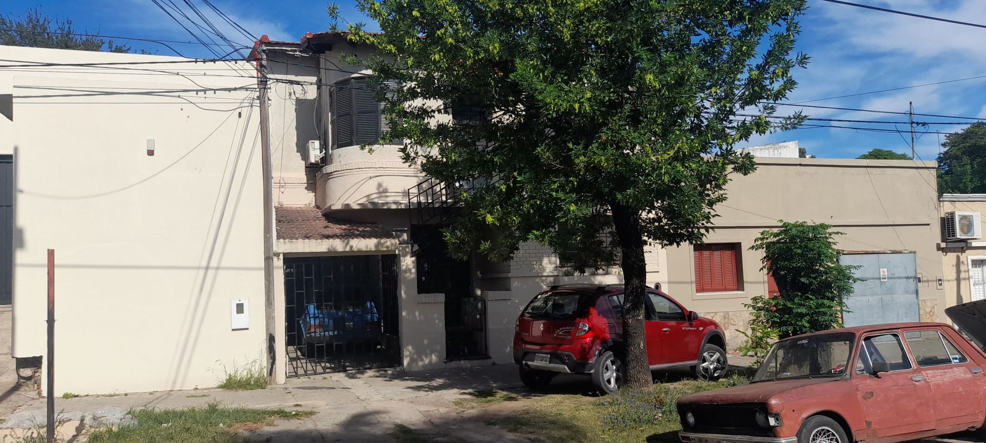 AV RAMIREZ 577